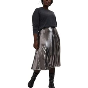 Torrid Shimmering Metallic Liquid Silver Mid Partyi Skirt Pockets Plus Size 2X